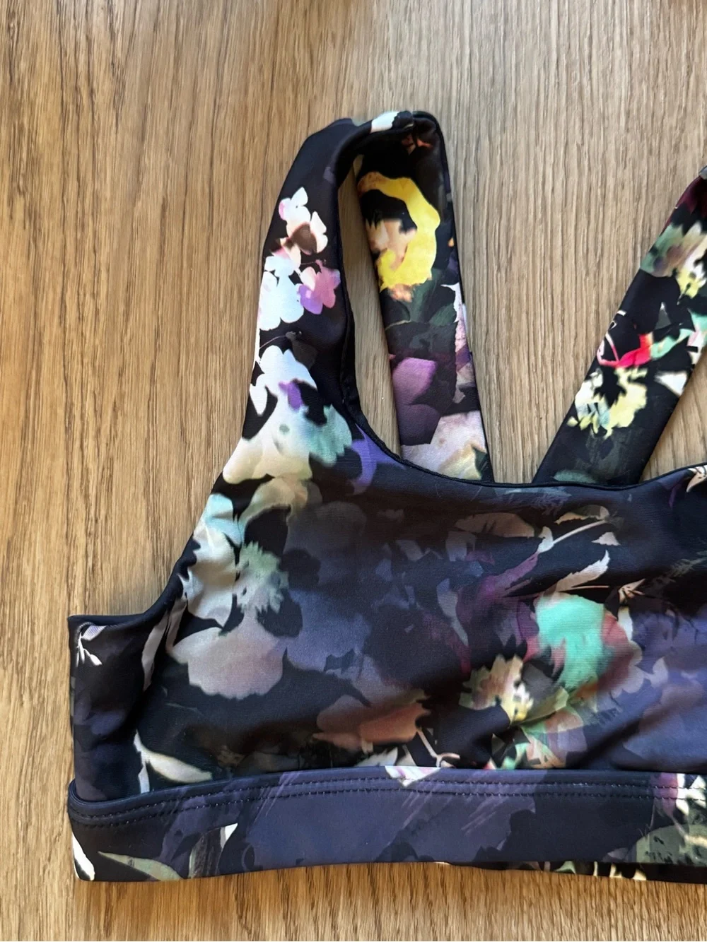 Girls Floral Cross Back Sports Bra Size 6-7 Black Multicolor Athletic Activewear